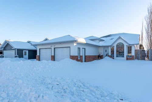 5719 26 Street, Lloydminster, AB, T9V2M7 | Card Image