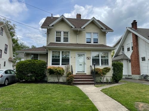26 Parkway W, Bloomfield, NJ, 07003-5723 | Card Image