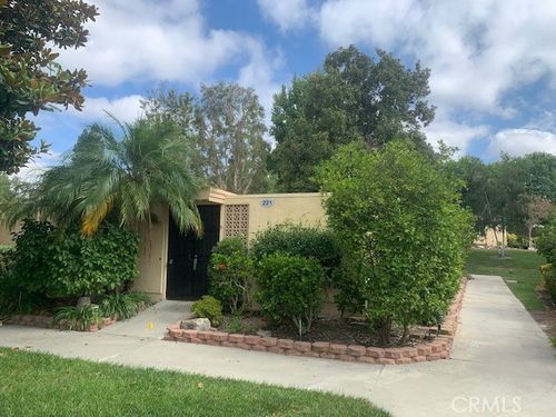 unit-d-221 Avenida Majorca, Laguna Woods, CA, 92637-8350 | Card Image