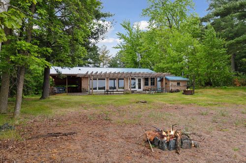 218 9 1/4 Ave, Clayton, WI, 54004-9064 | Card Image