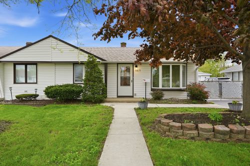 8871 S Beck Pl, Hometown, IL, 60456-1116 | Card Image