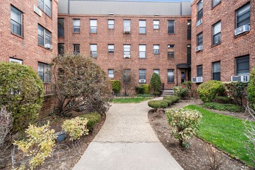 apt-2b-215-12 47th Ave, Bayside, NY, 11361-3415 | Card Image