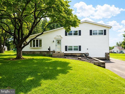 161 Dungan Rd, SOUTHAMPTON, PA, 18966-3201 | Card Image