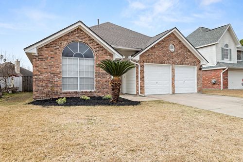 7930 Blue Bonnet Ln, Beaumont, TX, 77713-9205 | Card Image