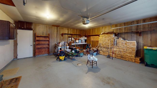 Garage | Image 30