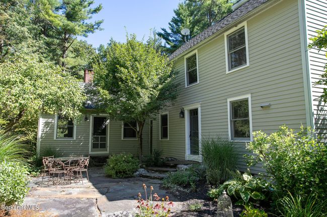 71 E Hubbard Rd, House other with 3 bedrooms, 2 bathrooms and null parking in Sandisfield MA | Image 4
