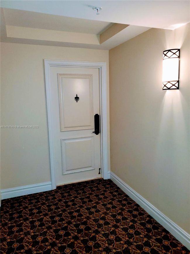 APT-906 - 17555 Atlantic Blvd, Condo with 2 bedrooms, 2 bathrooms and null parking in Sunny Isles Beach FL | Image 31