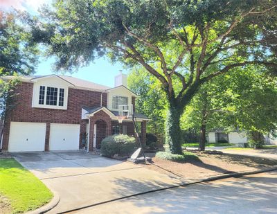 21788 Deep Pines Court, House other with 3 bedrooms, 2 bathrooms and null parking in Porter TX | Image 2