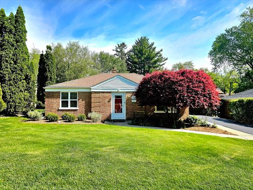 636 E Rockland Rd, Libertyville, IL, 60048-3368 | Card Image
