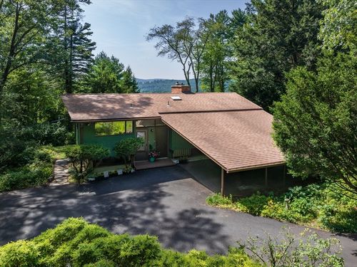 15 Cole Rd, Haydenville, MA, 01039-9728 | Card Image