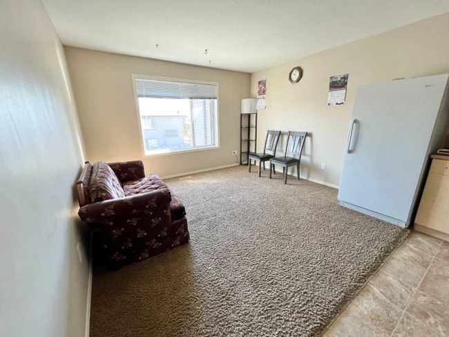 105 - 2122 18 Avenue, Home with 2 bedrooms, 1 bathrooms and 1 parking in Coaldale AB | Image 10