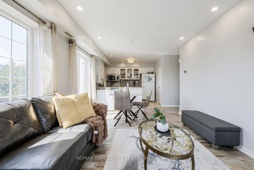 207-106 Aspen Springs Dr, Clarington, ON, L1C5N7 | Card Image