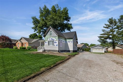 603 N Hickory St, Smithton, IL, 62285-1509 | Card Image