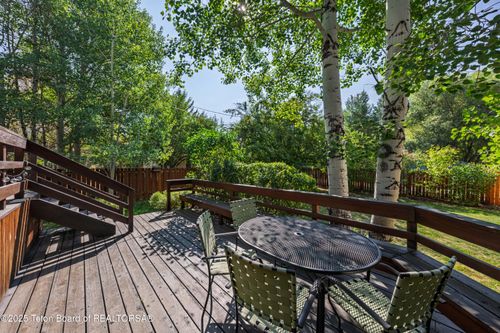 520 E Simpson Ave, Jackson, WY, 83001-8485 | Card Image