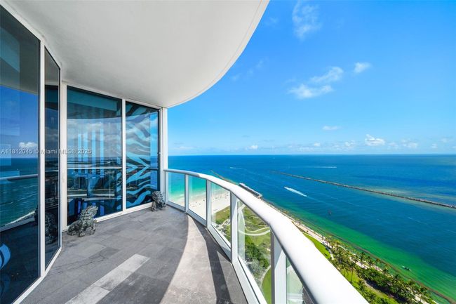 APT-3003 - 100 S Pointe Dr, Condo with 3 bedrooms, 4 bathrooms and null parking in Miami Beach FL | Image 12