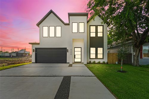 2405 Peabody Ave, Dallas, TX, 75215-2838 | Card Image