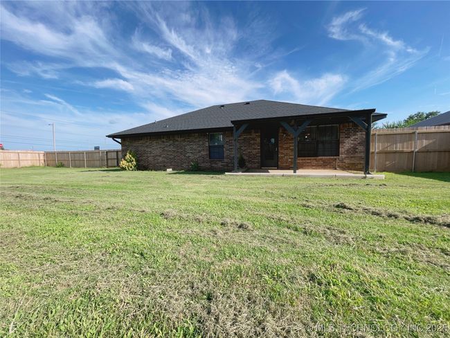102 Northridge Dr, House other with 3 bedrooms, 2 bathrooms and null parking in Durant OK | Image 6