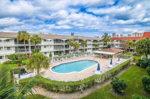 apt-205-b-581 Blue Heron Dr, Hallandale Beach, FL, 33009-5724 | Card Image