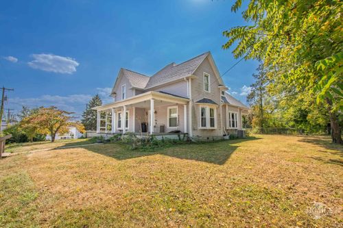 2421 S Plum St, Yorktown, IN, 47396-1513 | Card Image