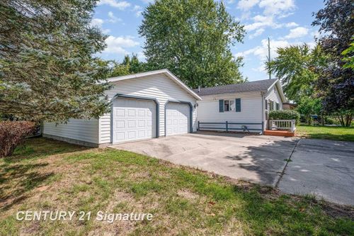 2705 Weigl Rd, Saginaw, MI, 48609-7083 | Card Image