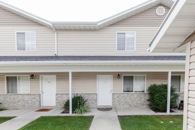 Front of Townhome | Image 2