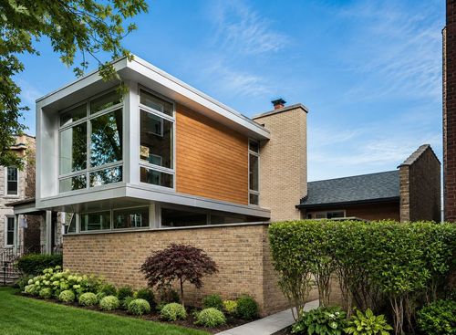 5833 N Magnolia Ave, Chicago, IL, 60660-3415 | Card Image