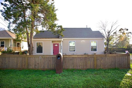 428 Van Molan St, Houston, TX, 77022-6150 | Card Image