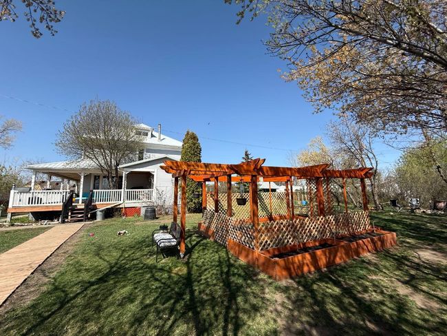 212 2 Ave, House other with 4 bedrooms, 2 bathrooms and 10 parking in Craigmyle AB | Image 47