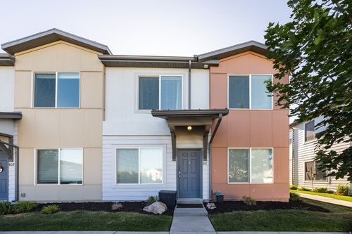16-811 S Cowans Ct, Clearfield, UT, 84015 | Card Image