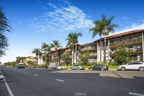 unit-115-5334 Lindley Ave, Encino, CA, 91316-2907 | Card Image