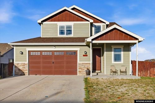 748 Discovery St, Mills, WY, 82604 | Card Image