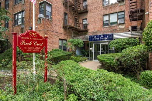 5f-575 Bronx River Rd, Yonkers, NY, 10704-1748 | Card Image