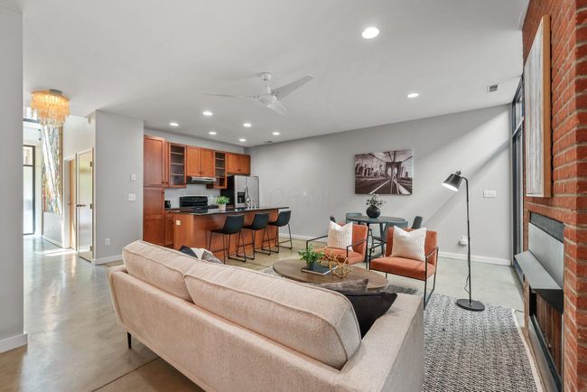 752 N Pearl St, Condo with 2 bedrooms, 3 bathrooms and null parking in Columbus OH | Image 6