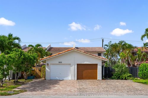 1-2532 Ne 9th St, Fort Lauderdale, FL, 33304-3525 | Card Image