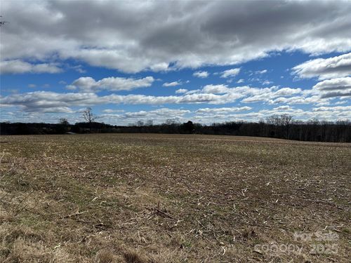 4508 Deacons Hill Rd, Hamptonville, NC, 27020-7717 | Card Image