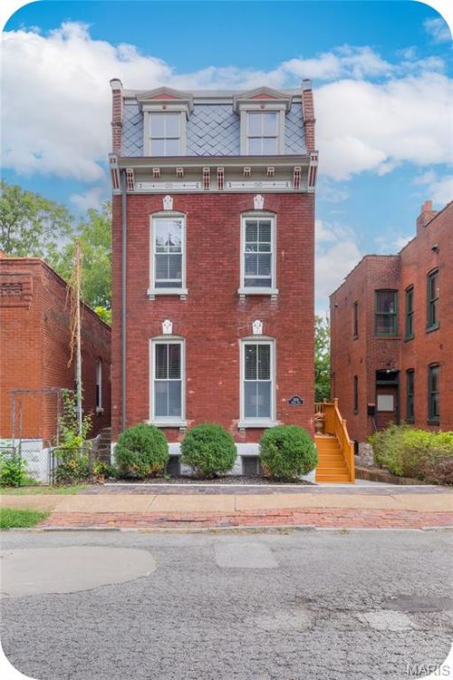 2414 S 11th St, Saint Louis, MO, 63104-4306 | Card Image