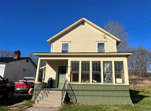 40 Mechanic St, Antwerp, NY, 13608-3181 | Card Image