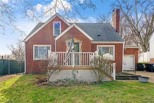 2652 Graham Ave, Akron, OH, 44312-1556 | Card Image