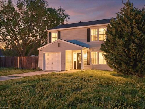 1008 Rowe St, Hampton, VA, 23669-2720 | Card Image