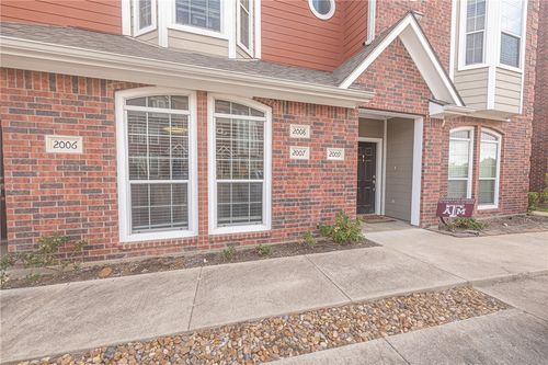 apt-2007-1198 Jones Butler Rd, College Station, TX, 77840-6439 | Card Image