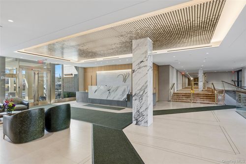 m11-111 Cherry Valley Avenue, Hempstead, NY, 11530 | Card Image