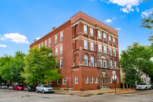 3r-1521 N Paulina St, Chicago, IL, 60622-2142 | Card Image