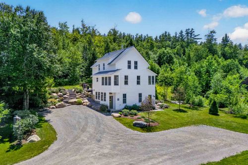 564 Goodaleville Rd, Jamaica, VT, 05343 | Card Image