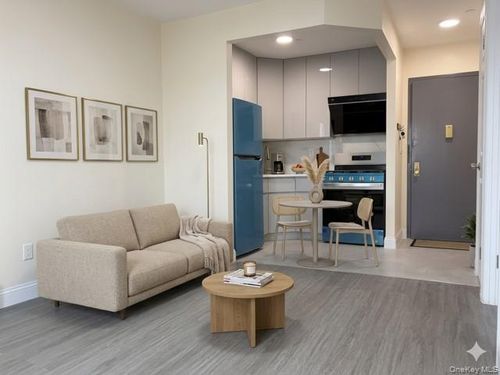 apt-6c-4135 67th St, Woodside, NY, 11377-3719 | Card Image