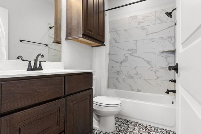 Upstairs bathroom shared with bedroom 2 and 3 | Image 28