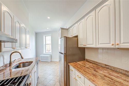c10-12 Hamilton Pl, Hempstead, NY, 11550-6212 | Card Image