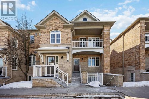 17-520 Silken Laumann Dr, Newmarket, ON, L3X2S7 | Card Image