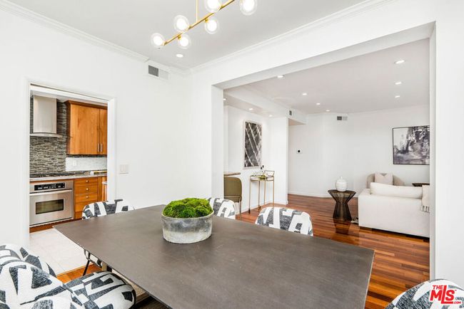 204 - 1830 Westholme Ave, Condo with 2 bedrooms, 3 bathrooms and 2 parking in LOS ANGELES CA | Image 6