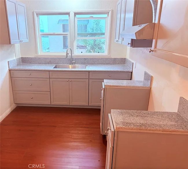 Kitchen Area | Image 5