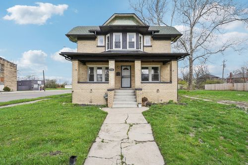 956 Glynn Ct, Detroit, MI, 48202-1423 | Card Image